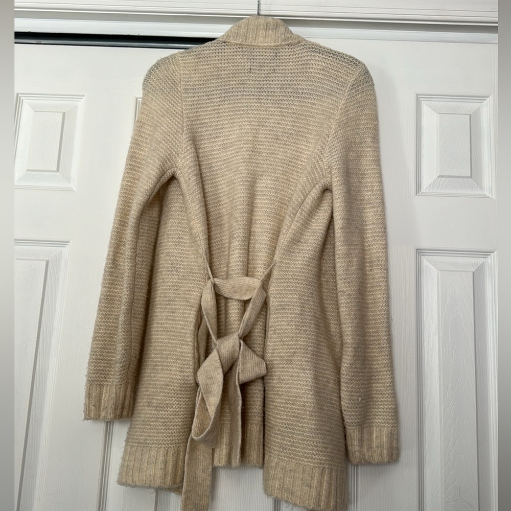 Abercrombie & Fitch cozy long cream cardigan with pockets and tie waist - Picture 2 of 6
